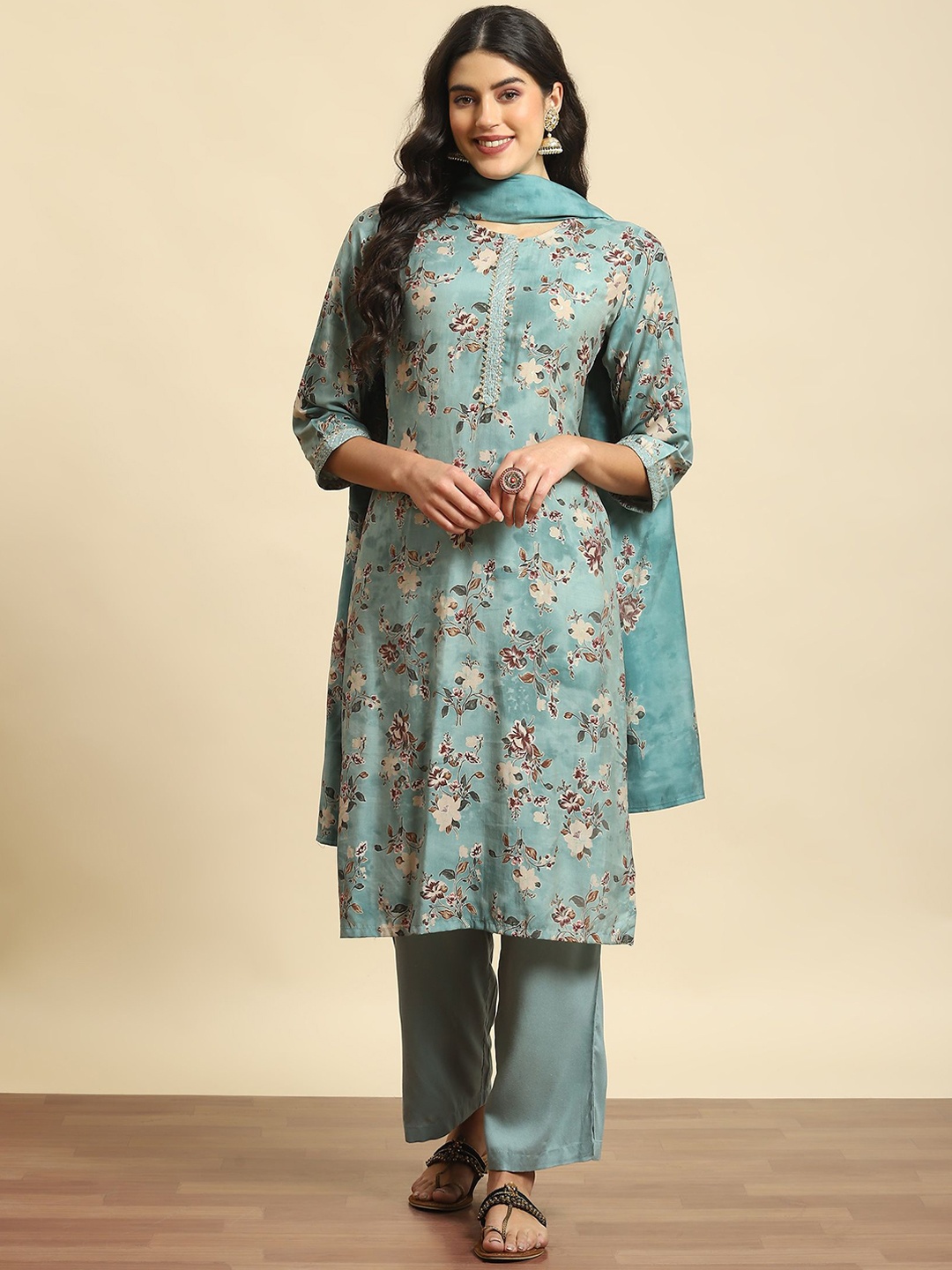 

Shree Floral Printed Gotta Patti Straight Kurta with Trousers & Dupatta, Green