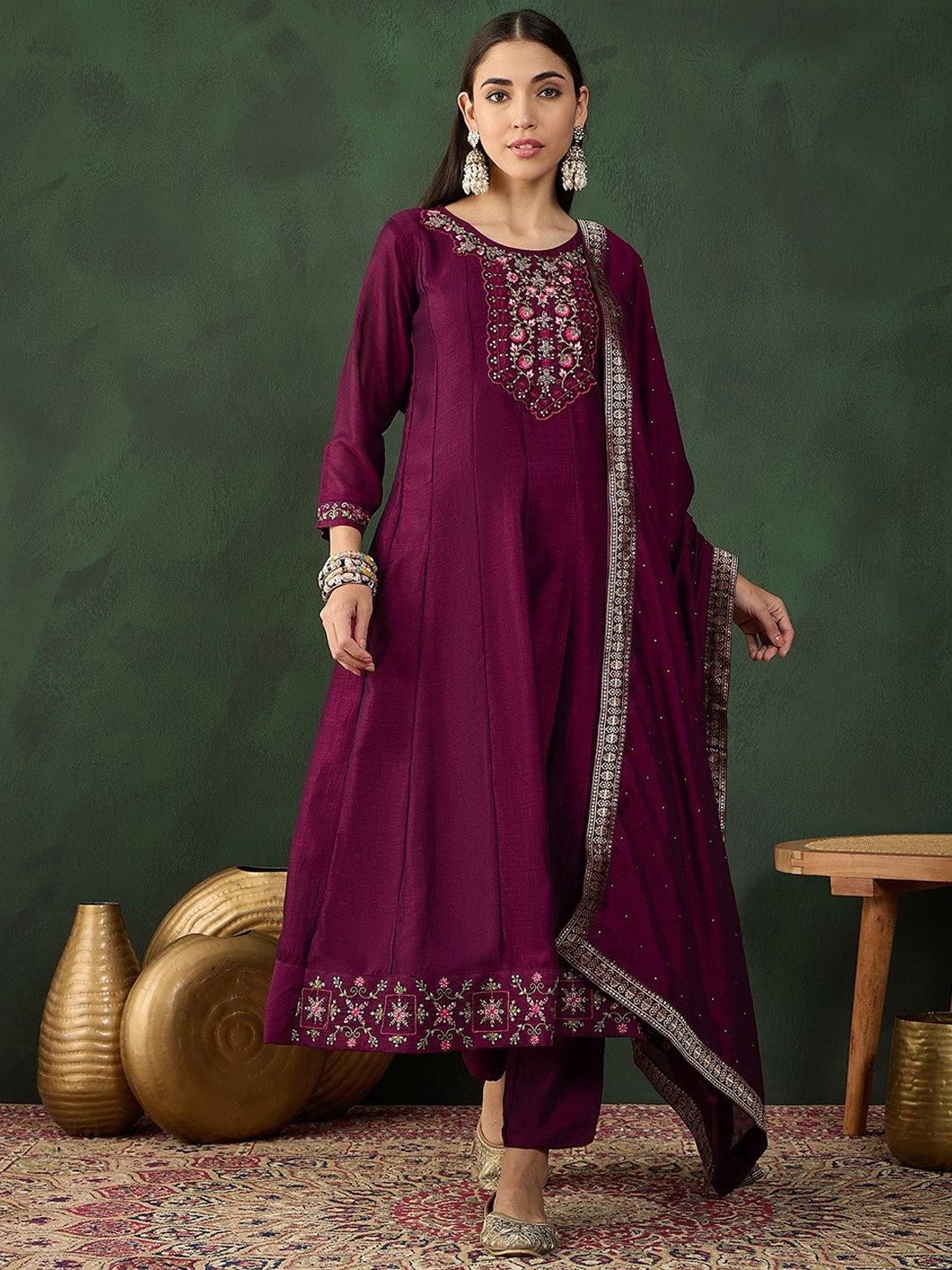 

Sangria Floral Embroidered Thread Work Kurta with Trousers & Dupatta, Magenta