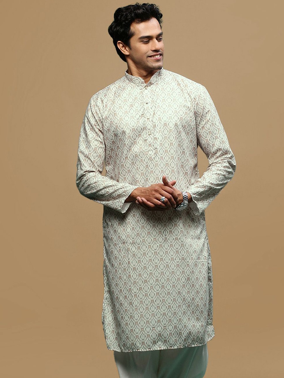 

Sanwara Ethnic Motifs Printed Mandarin Collar Cotton Straight Kurta, Beige