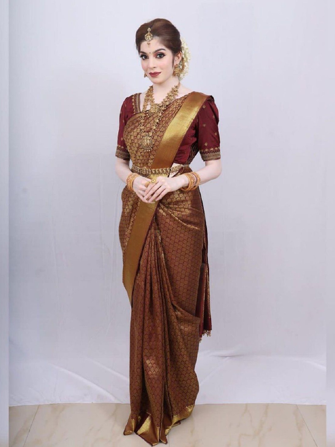 

Aika Ethnic Motifs woven design Saree, Maroon