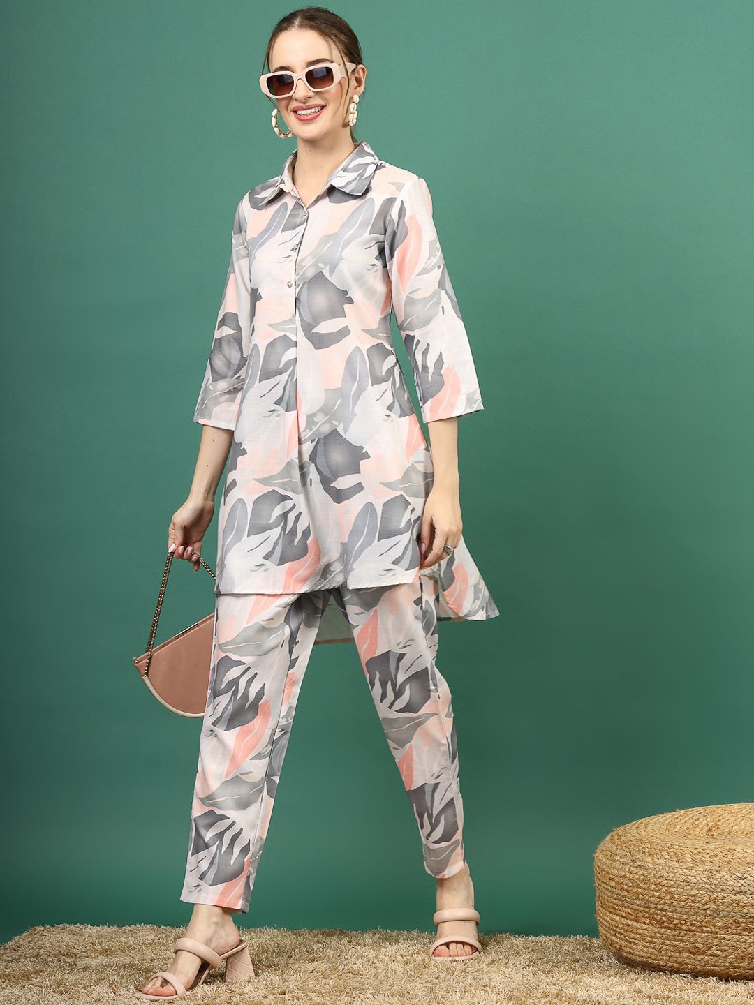 

Sangria Printed Shirt Collar Shirt with Trousers, Grey
