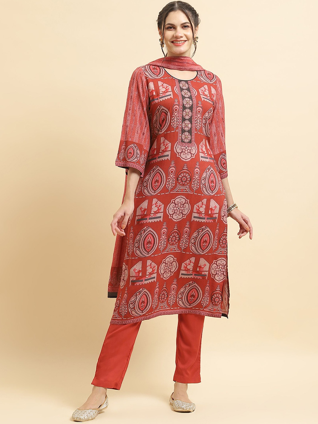 

Shree Ethnic Motifs Printed Beads and Stones Straight Kurta With Trousers & Dupatta, Maroon