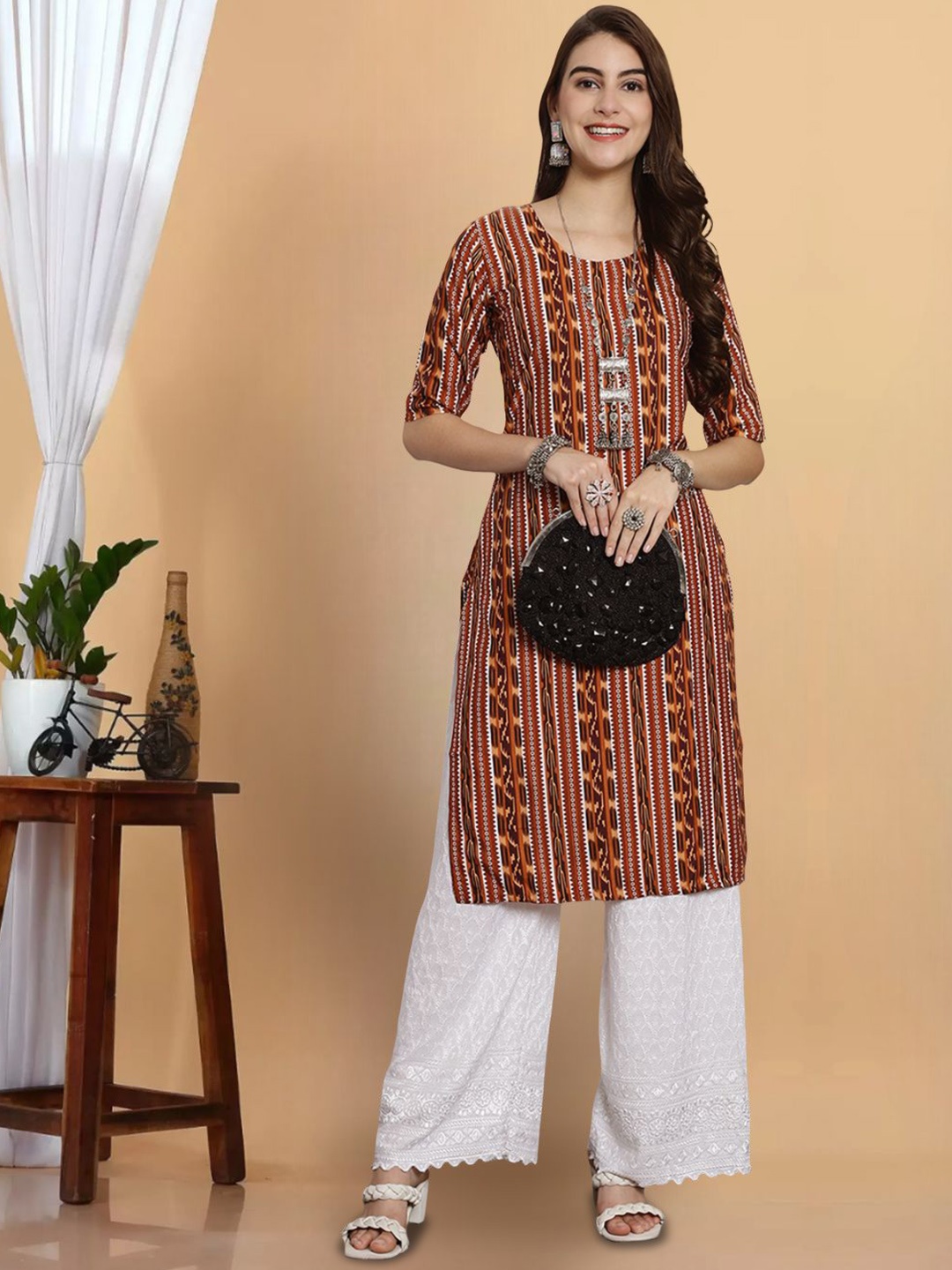 

7Threads Geometric Printed Round Neck Straight Kurta, Brown