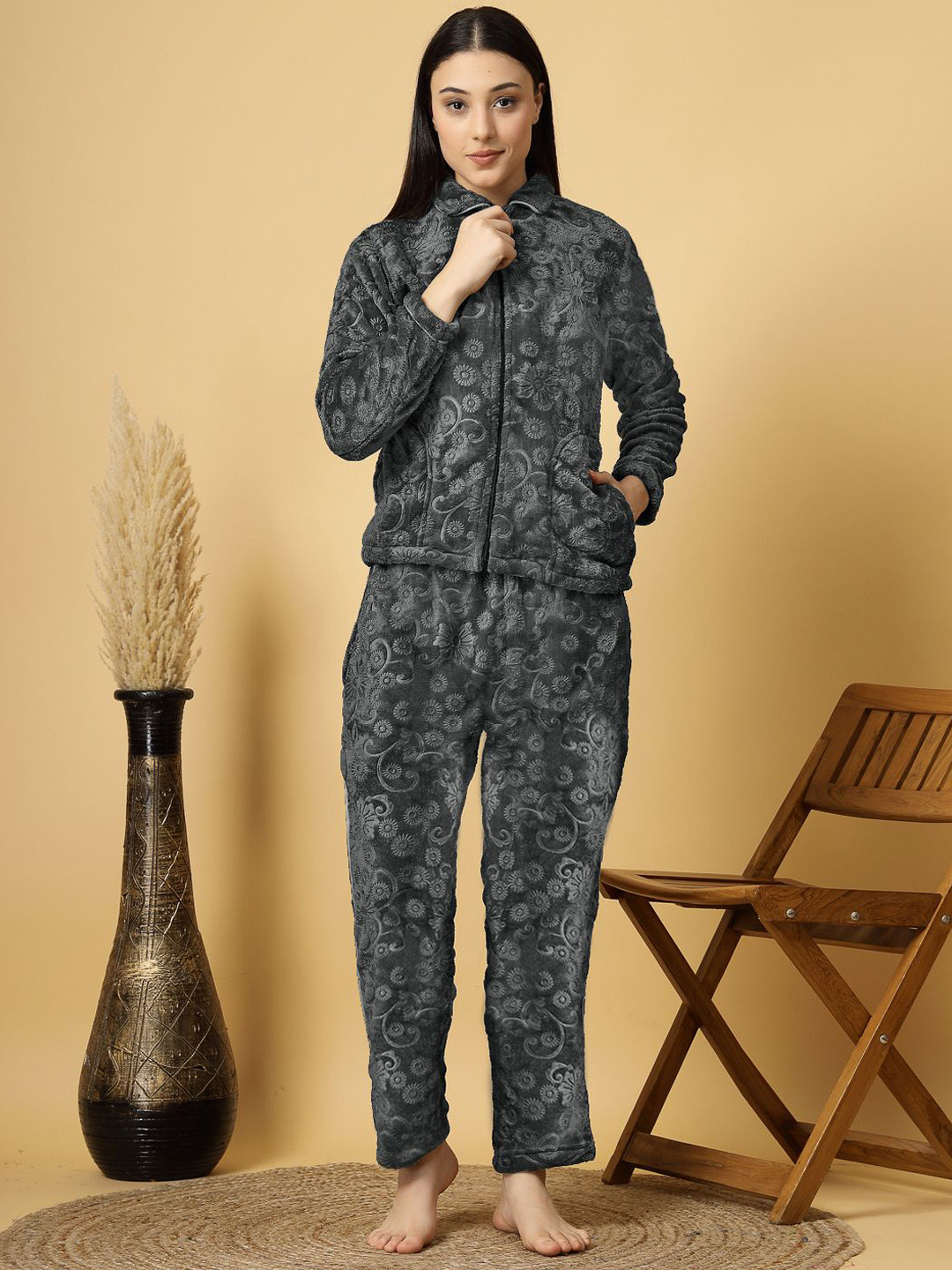 

FABINALIV Floral Embossed Zip Closure Winter Night Suit, Grey