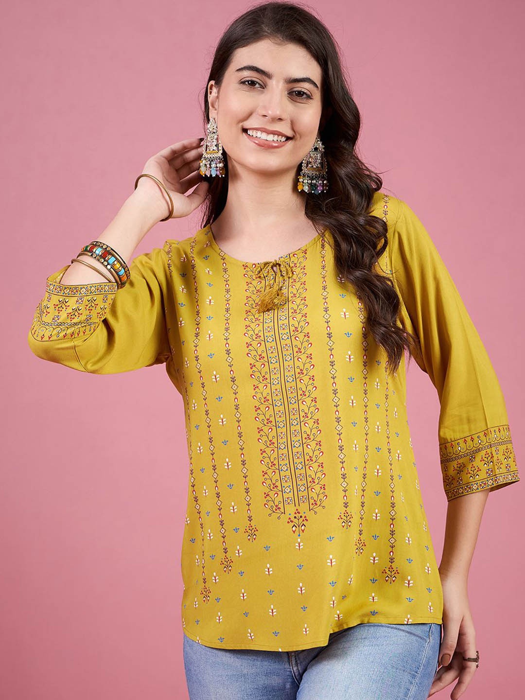 

Anouk Women Floral Printed Round Neck Top, Mustard
