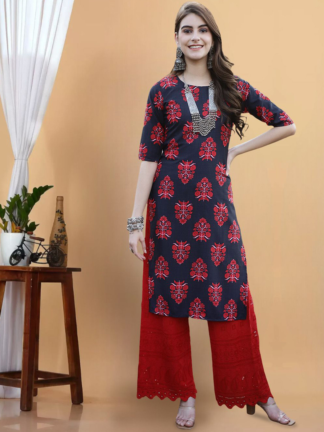 

7Threads Floral Printed Round Neck Straight Kurta, Navy blue