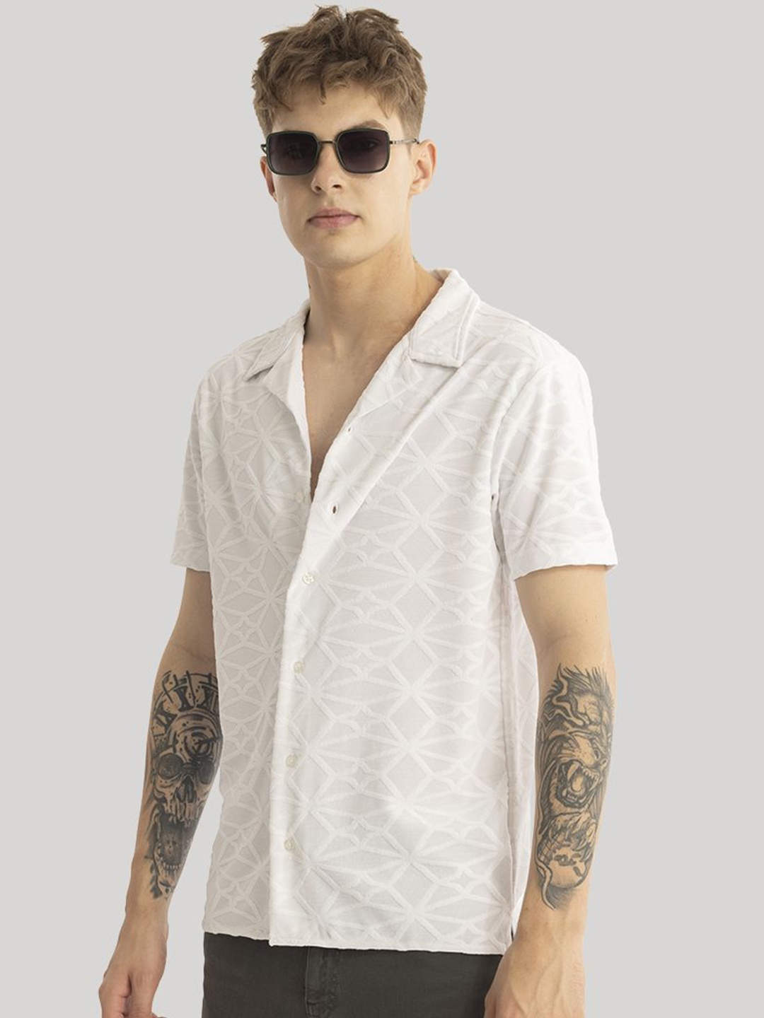 

Snitch Men Relaxed Cuban Collar Solid Boxy Casual Shirt, White