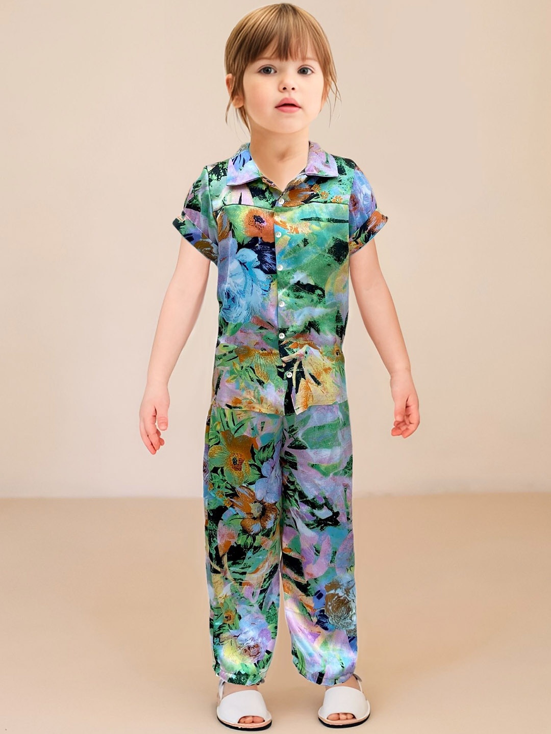 

Safehugs Girls Printed Pure Cotton Shirt With Trouser, Green