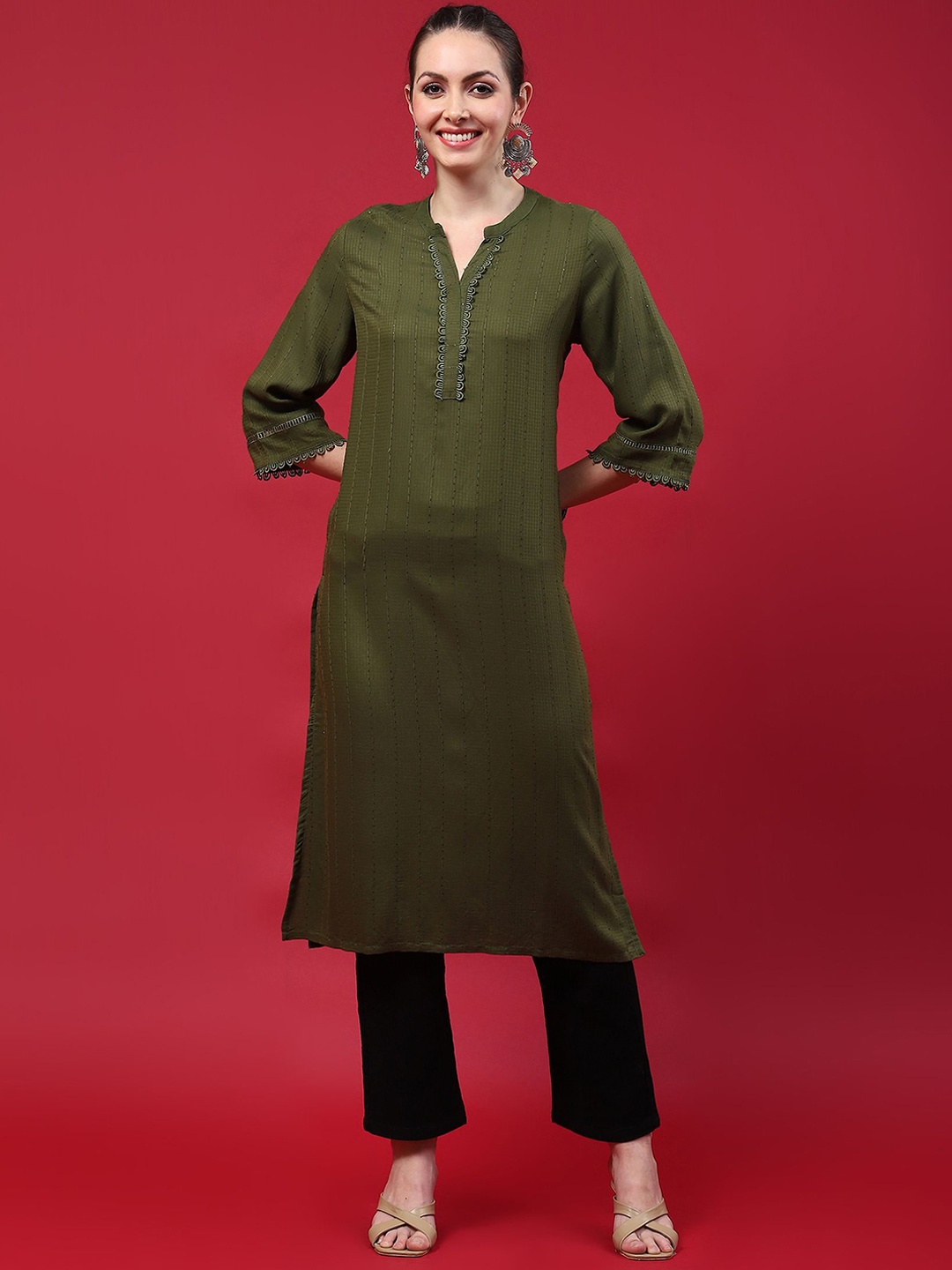 

Shree Striped Thread Work Mandarin Collar Straight Kurta, Olive