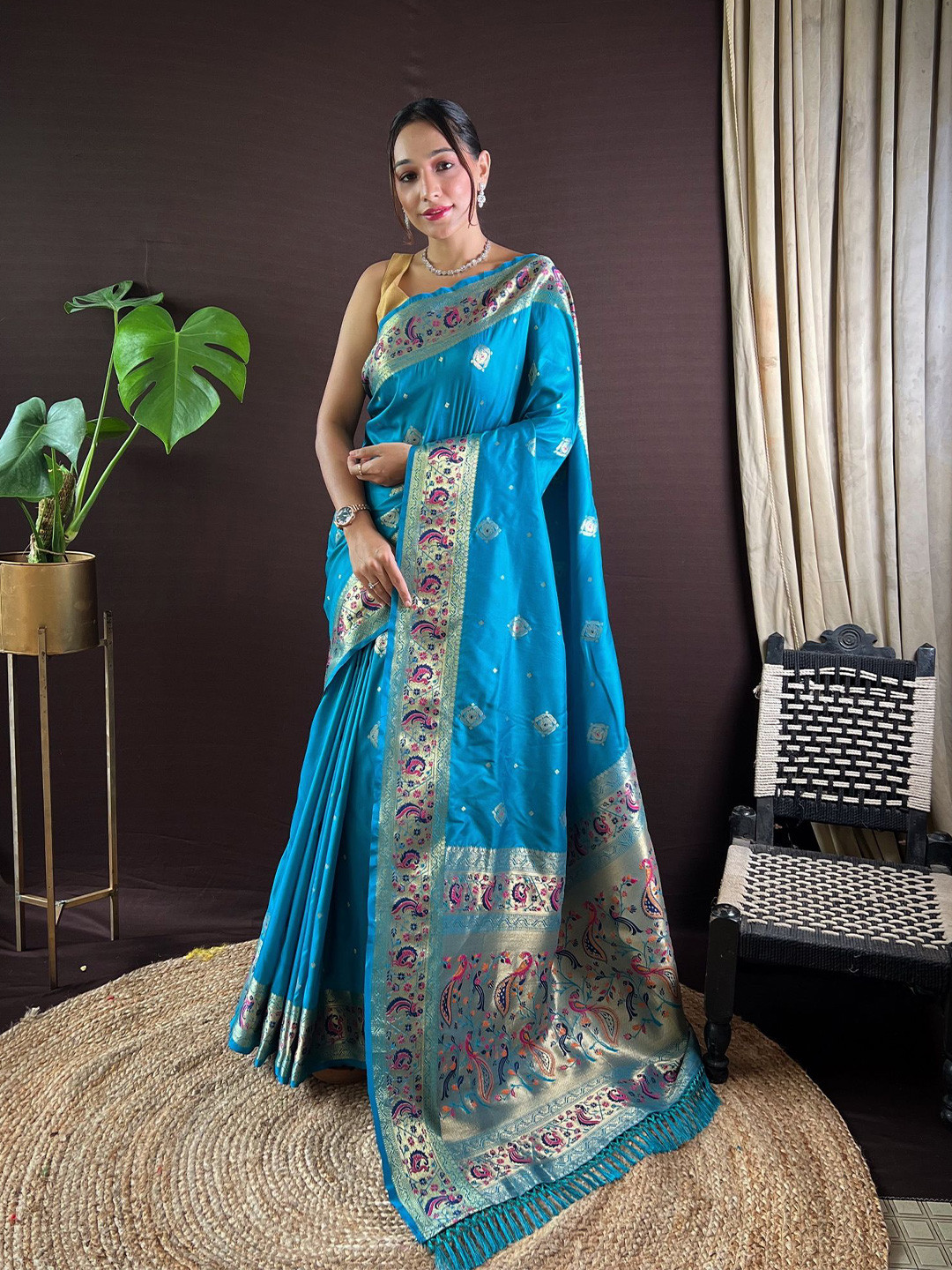 

Ekta Textiles Woven Design Zari Pure Silk Paithani Saree, Turquoise blue