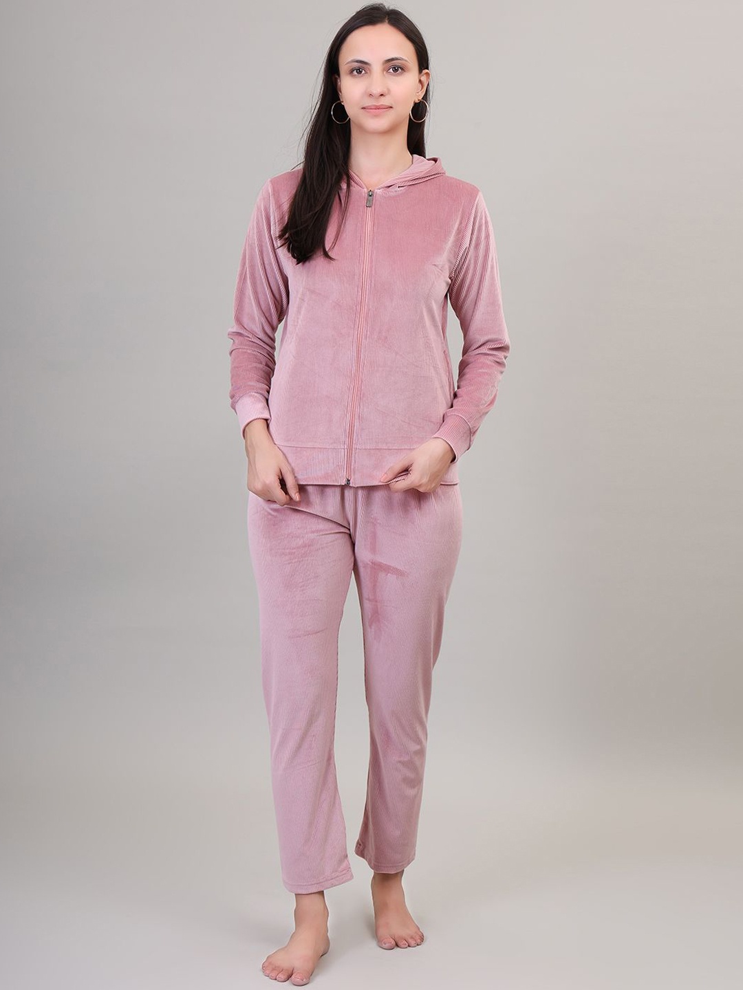 

Camey Women Night suit, Peach