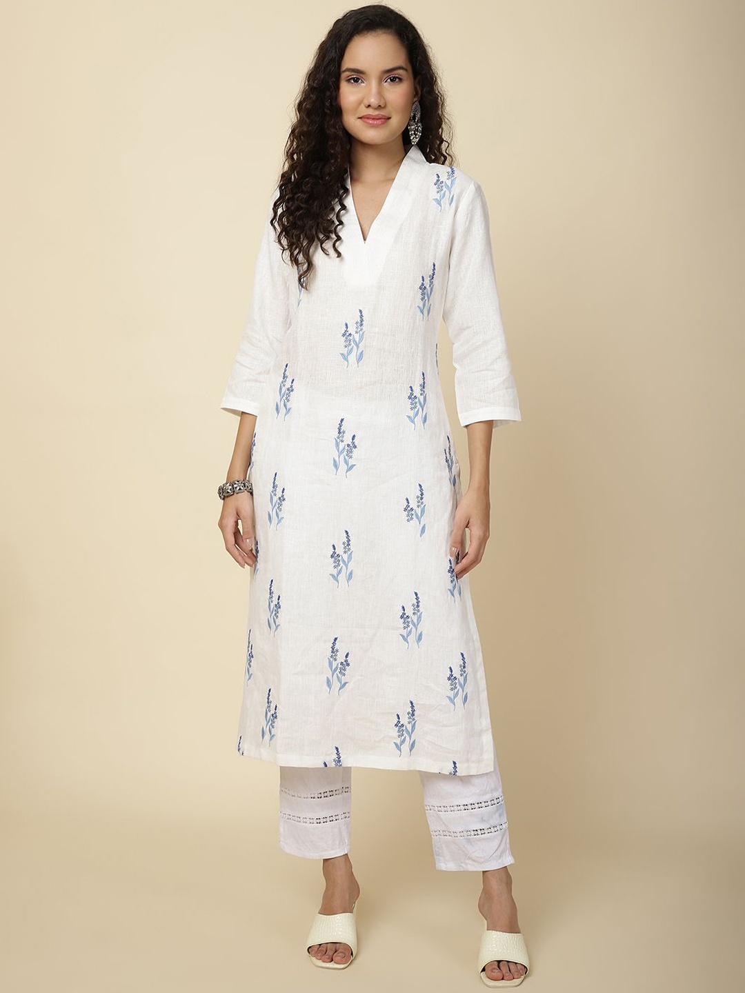 

Meena Bazaar Women Embroidered Gotta Patti Kurta, White