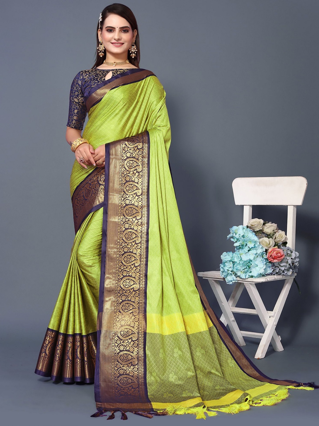 

Ekta Textiles Woven Design Zari Silk Cotton Banarasi Saree, Lime green