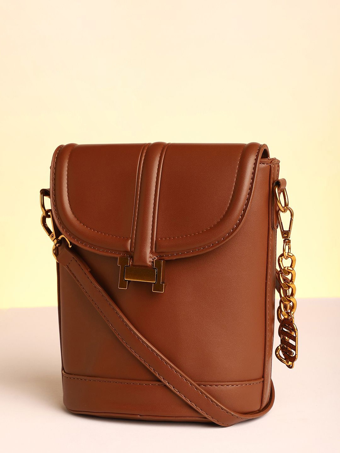 

HAUTE SAUCE by Campus Sutra Leather Structured Sling Bag, Brown