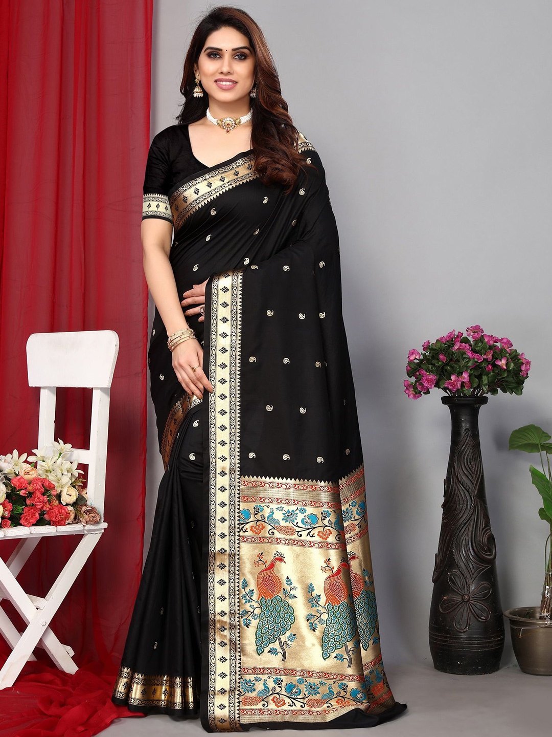

Ekta Textiles Women Woven Design Ethnic Motifs Pure Silk Paithani Saree, Black
