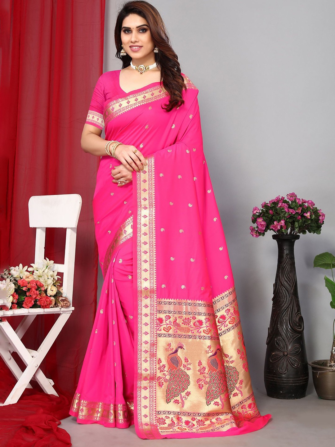 

Ekta Textiles Ethnic Motifs Zari Pure Silk Paithani Saree, Pink