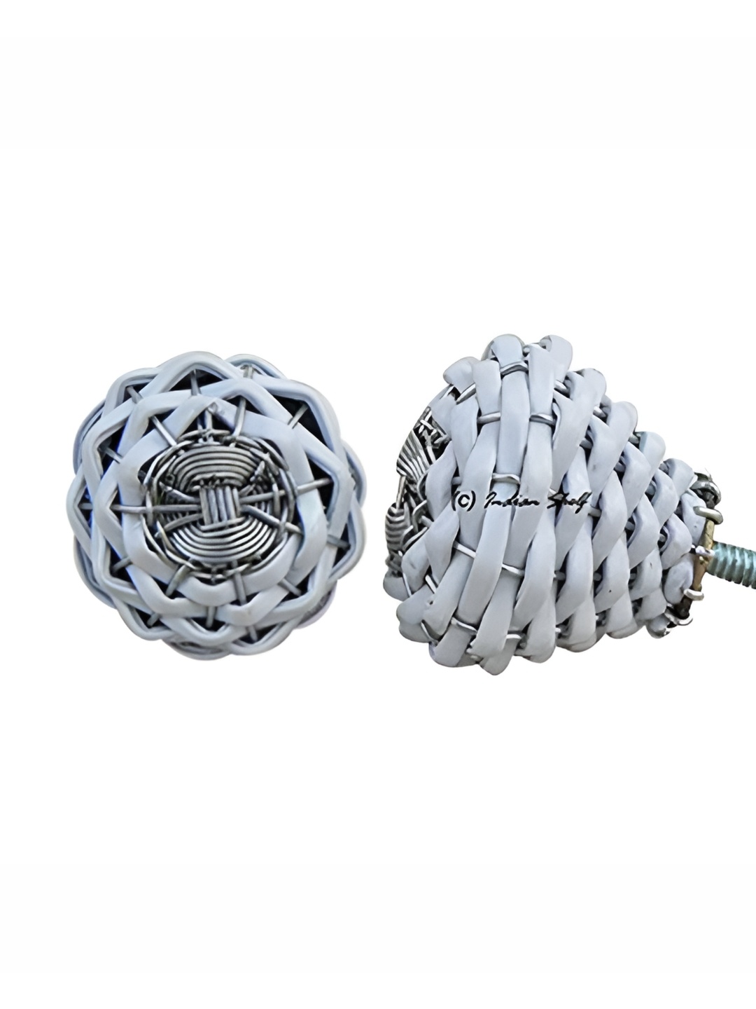 

Indianshelf White 4 Pieces Designed Hardware Drawer Knob
