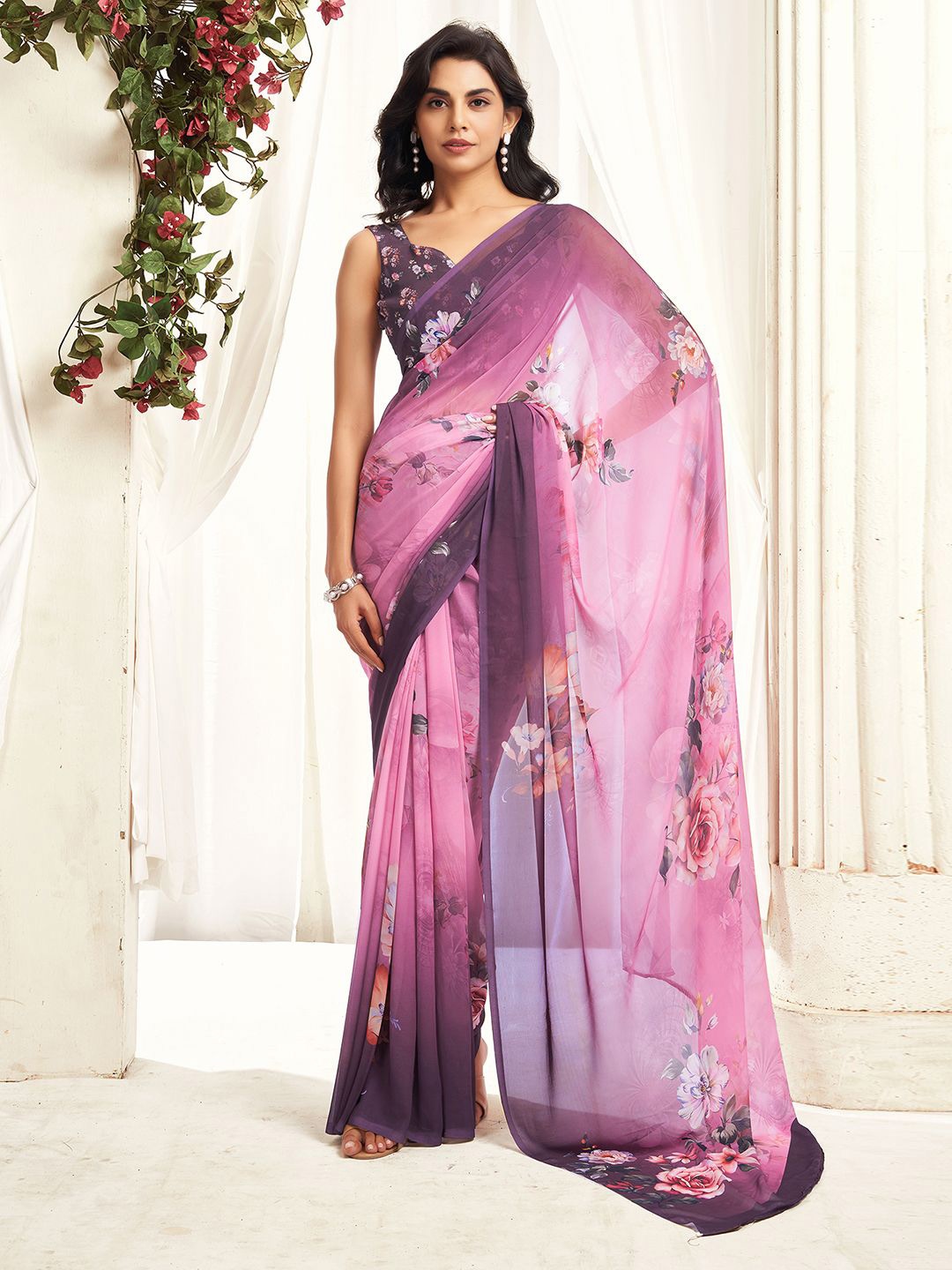

Satrani Ethnic Motif Pure Georgette Saree, Pink