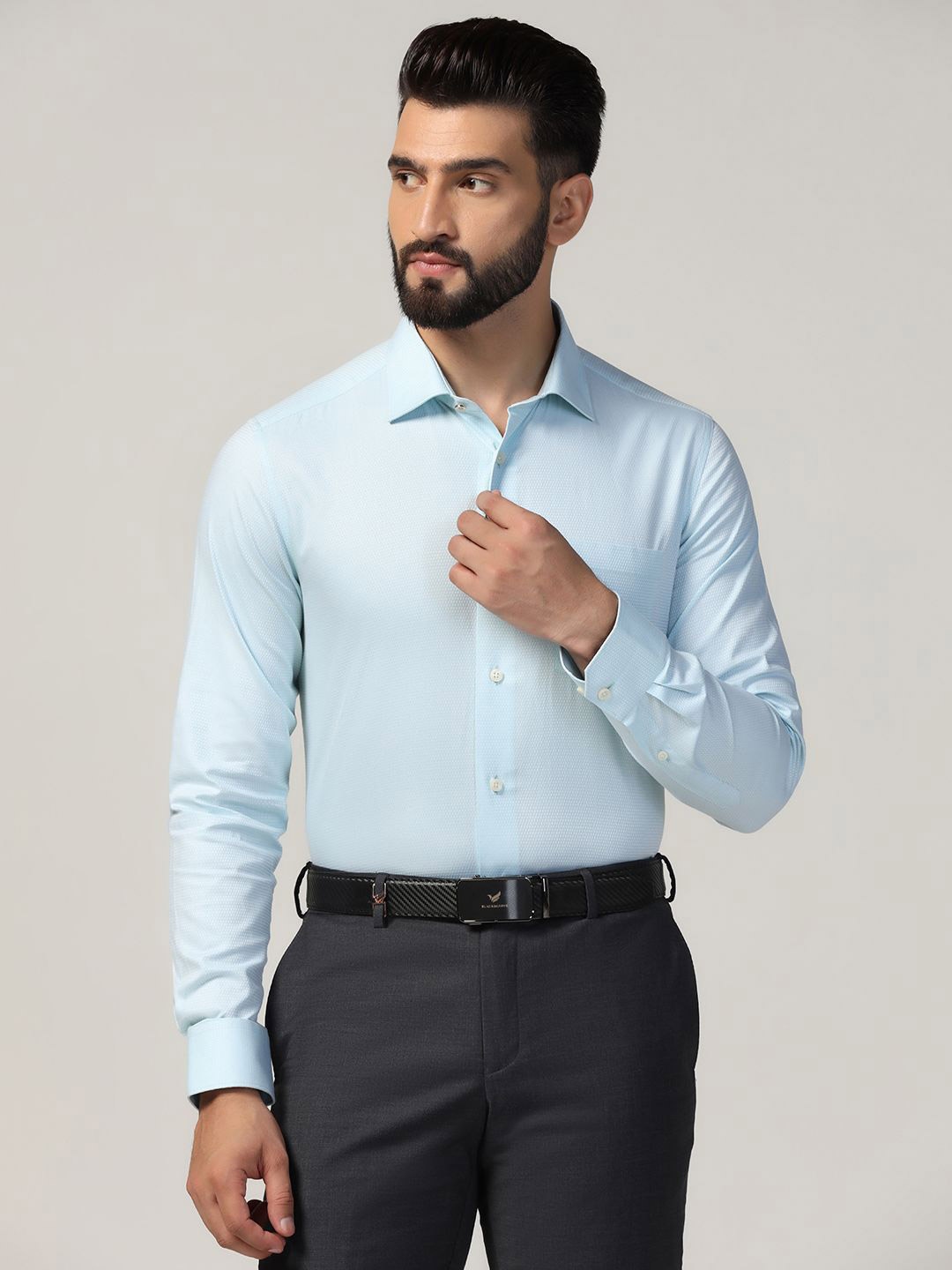 

Blackberrys Men India Slim Cutaway Collar Solid Cotton Slim Fit Casual Shirt, Blue