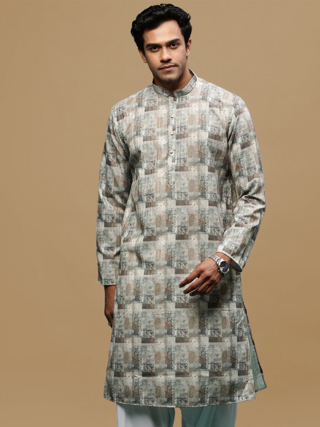 

Sanwara Ethnic Motifs Printed Mandarin Collar Cotton Straight Kurta, Green