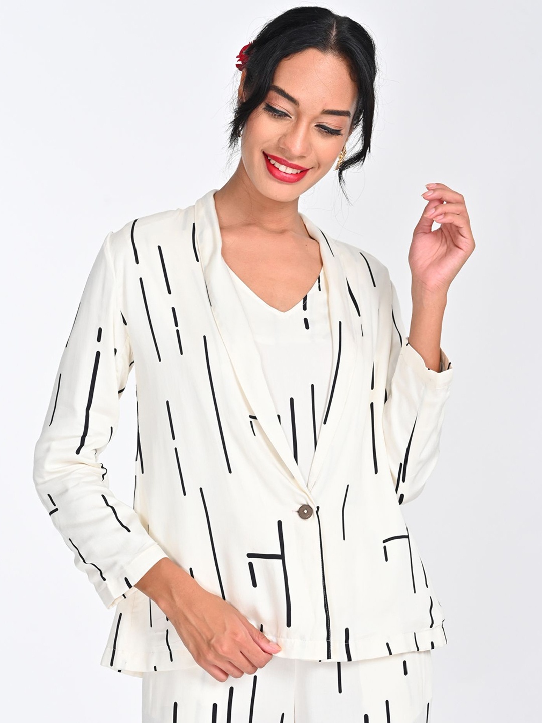 

Saltpetre Printed Shawl Collar Comfort Fit Single Breasted Blazer, Cream