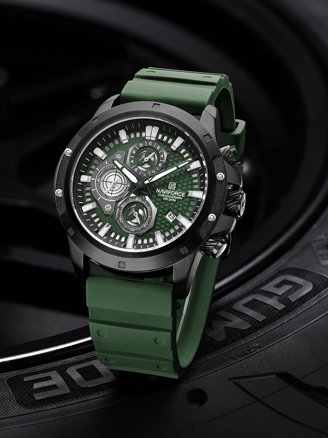

Naviforce Men Dial & Straps Analogue Multi Function Watch NF8036 BGNGN, Green