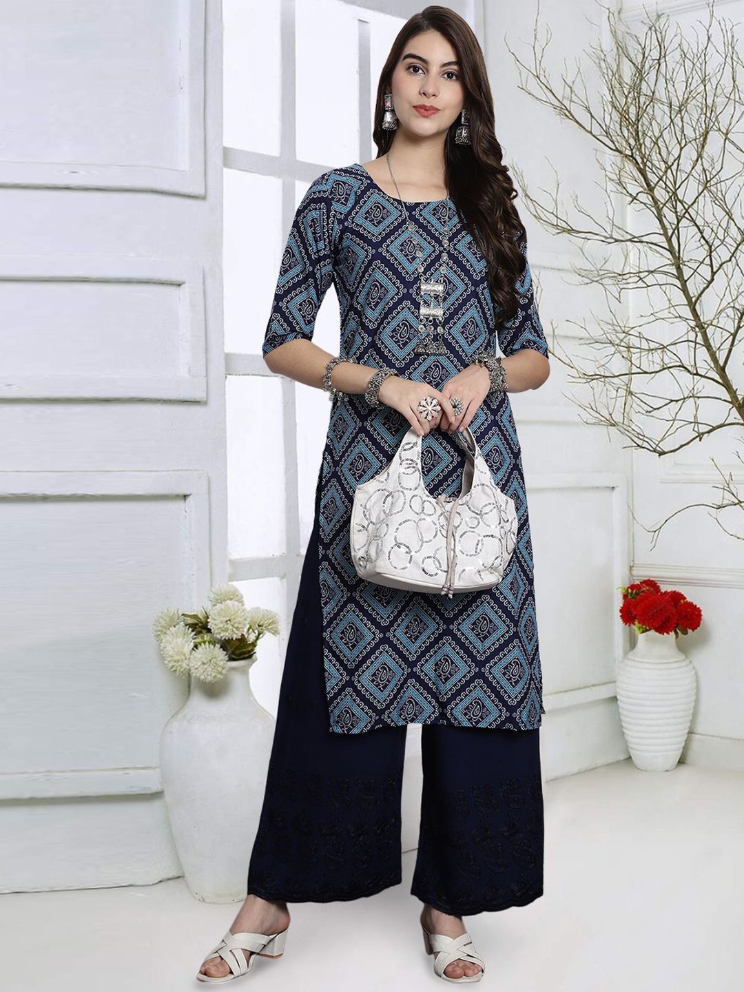 

7Threads Ethnic Motifs Printed Round Neck Straight Kurta, Navy blue