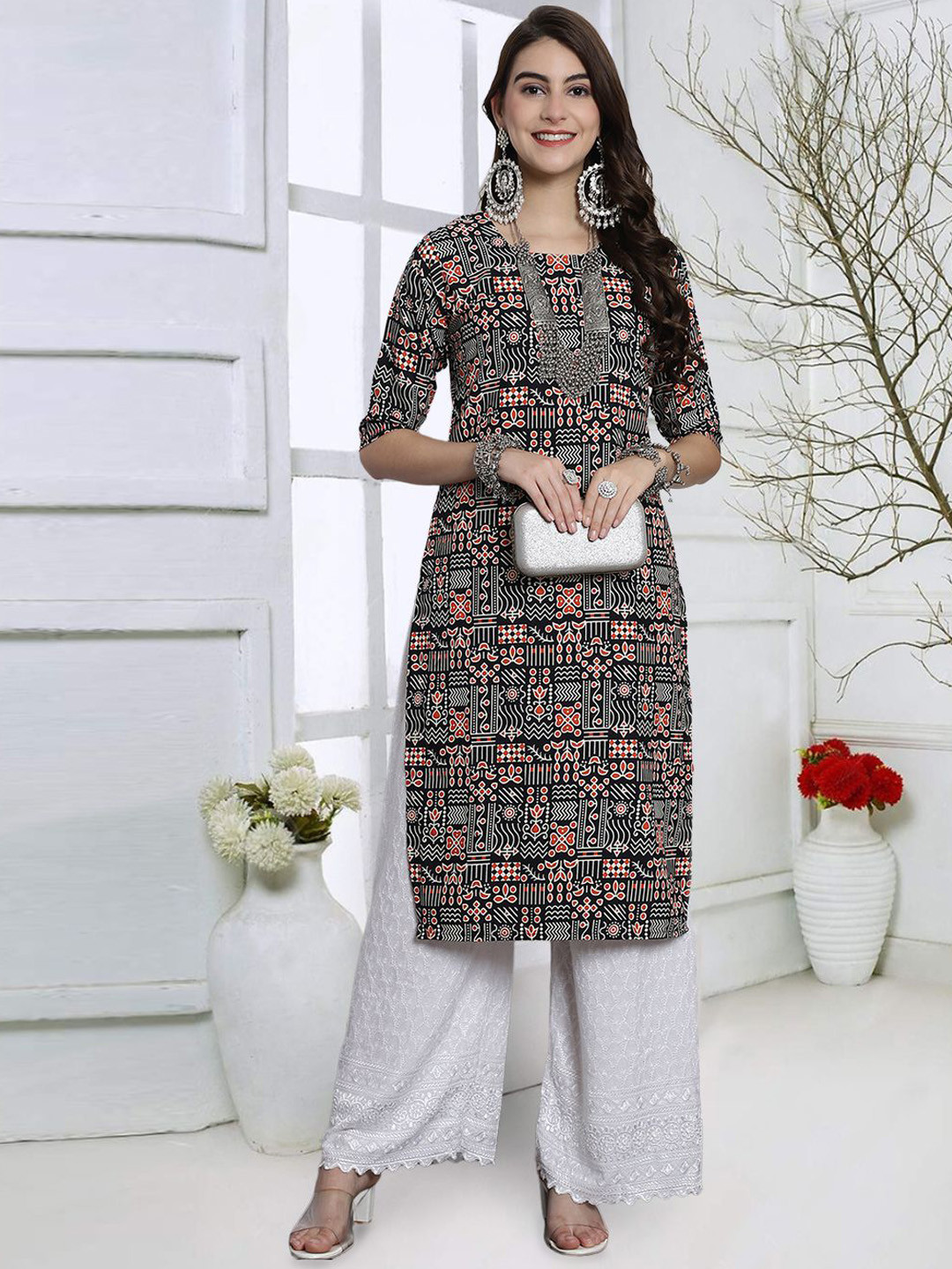 

7Threads Geometric Printed Round Neck Straight Kurta, Black