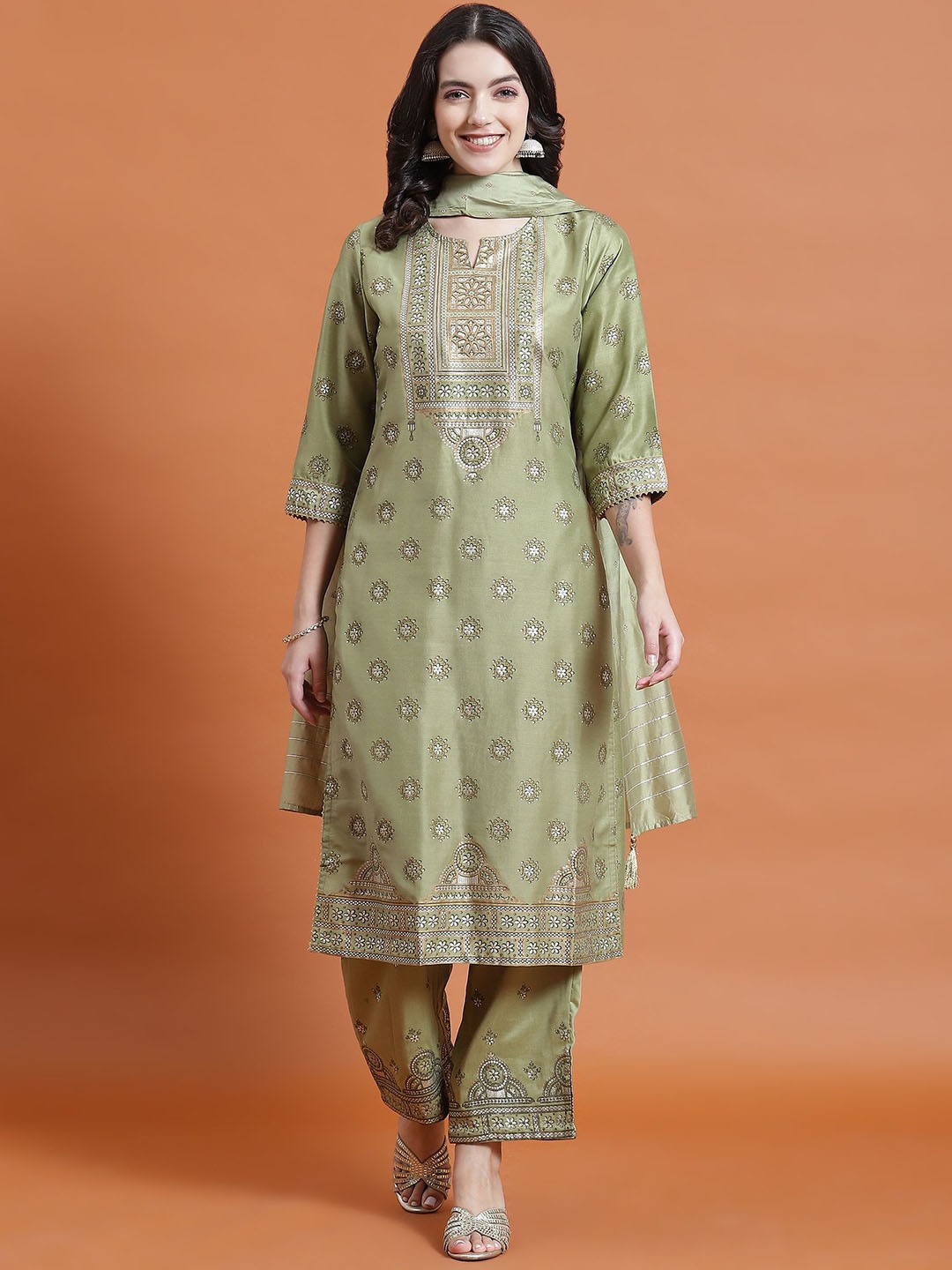 

Shree Floral Printed Notch Neck Straight Kurta with Trousers & Dupatta, Green
