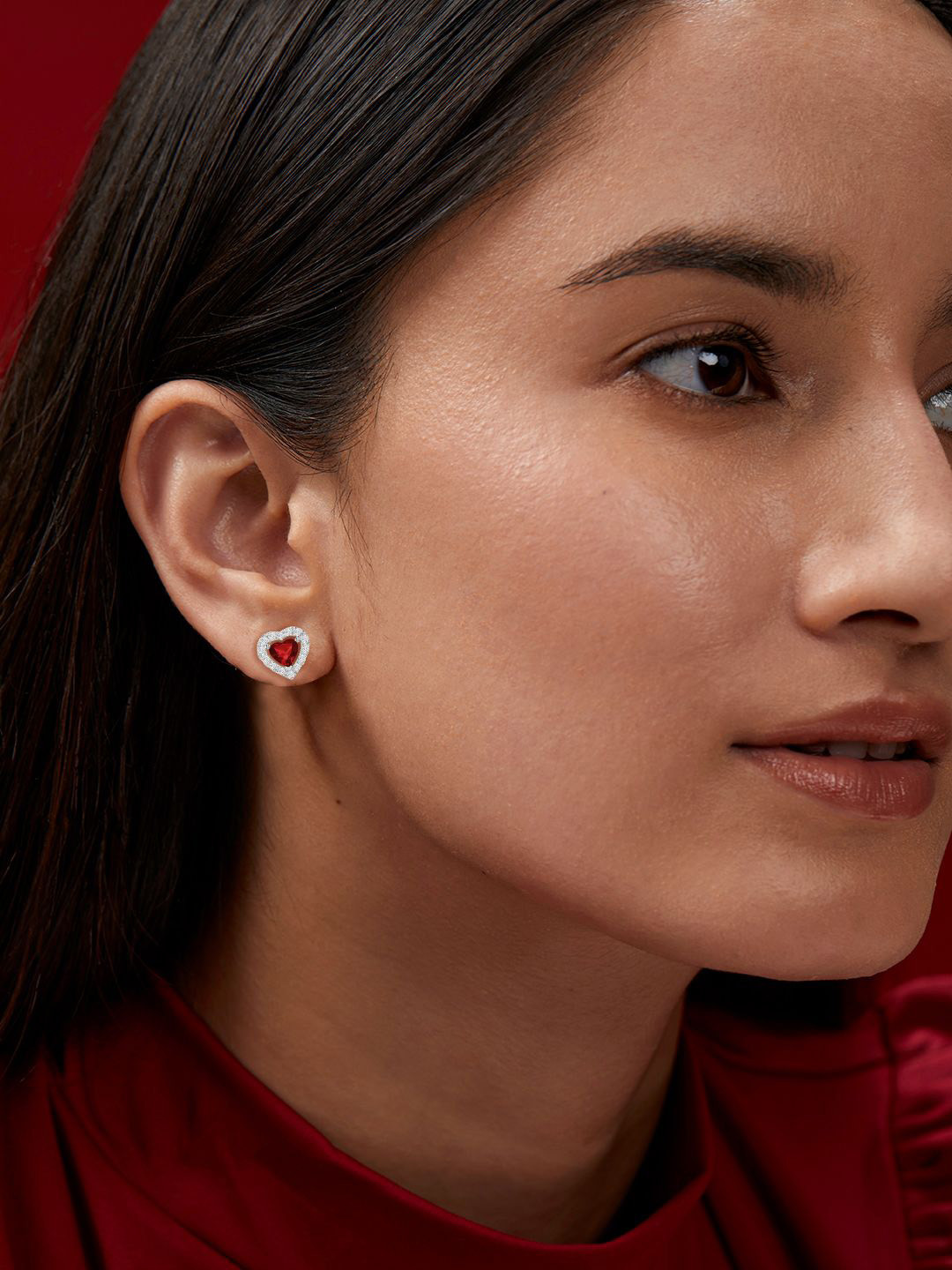 

MINUTIAE Silver Plated Heart Shaped Kundan Studs