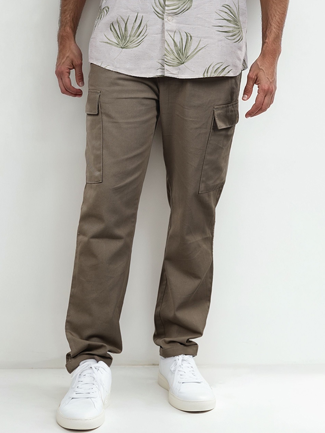 

Celio Men Cargos Trousers, Olive