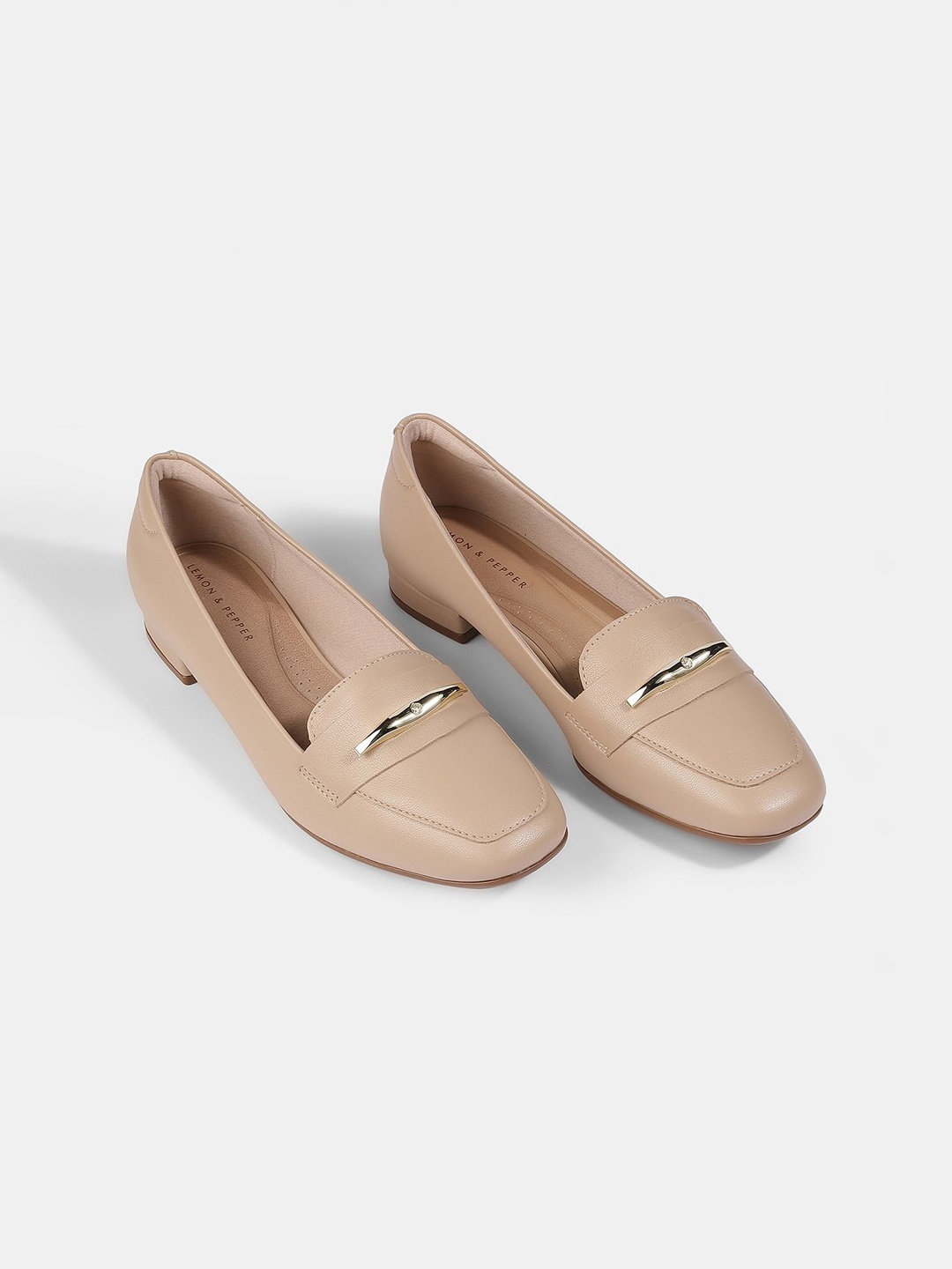 

LEMON & PEPPER Women Ballerinas with Buckles Flats, Beige