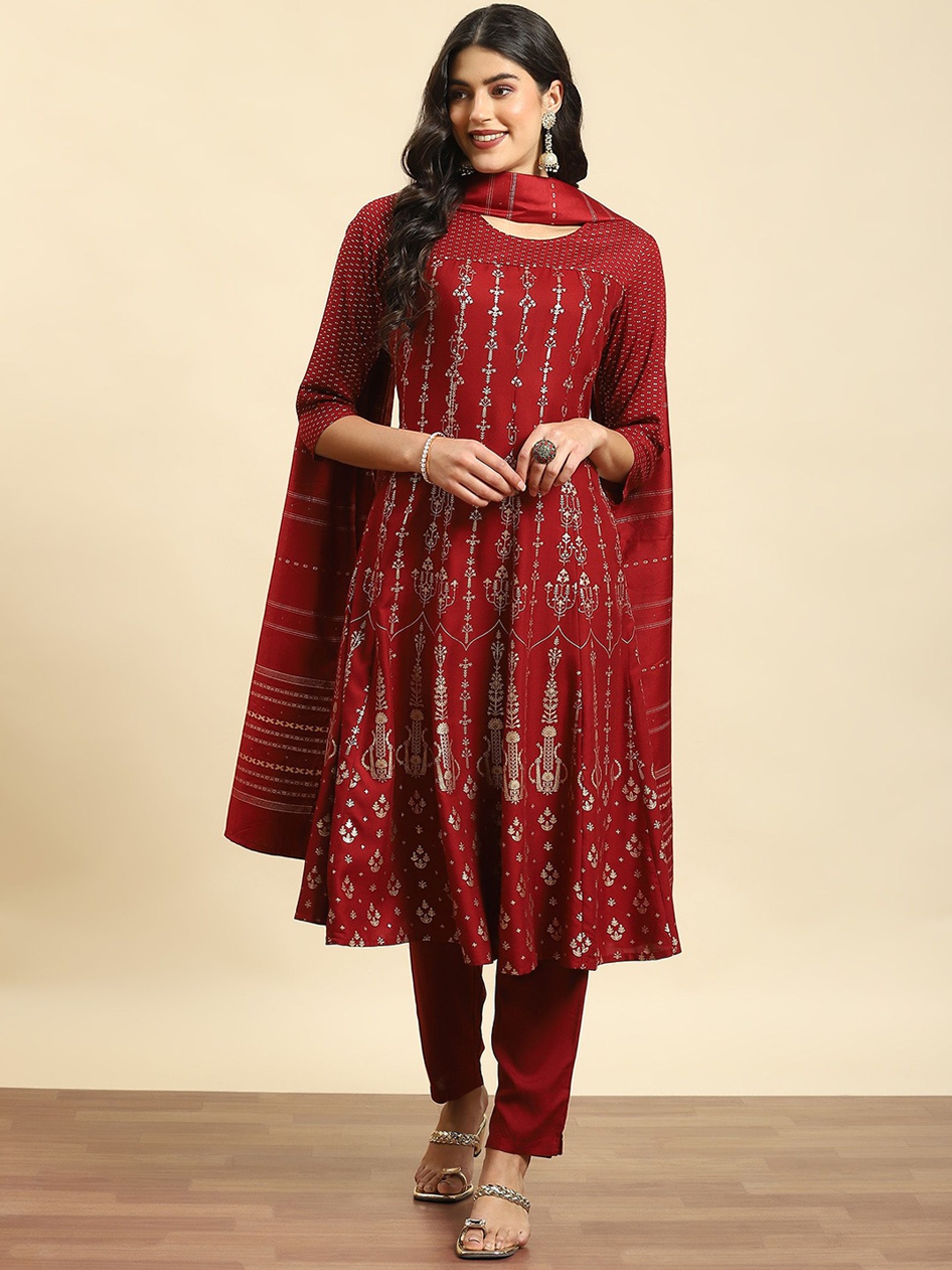 

Shree Floral Printed Empire A-Line Kurta With Trousers & Dupatta, Maroon