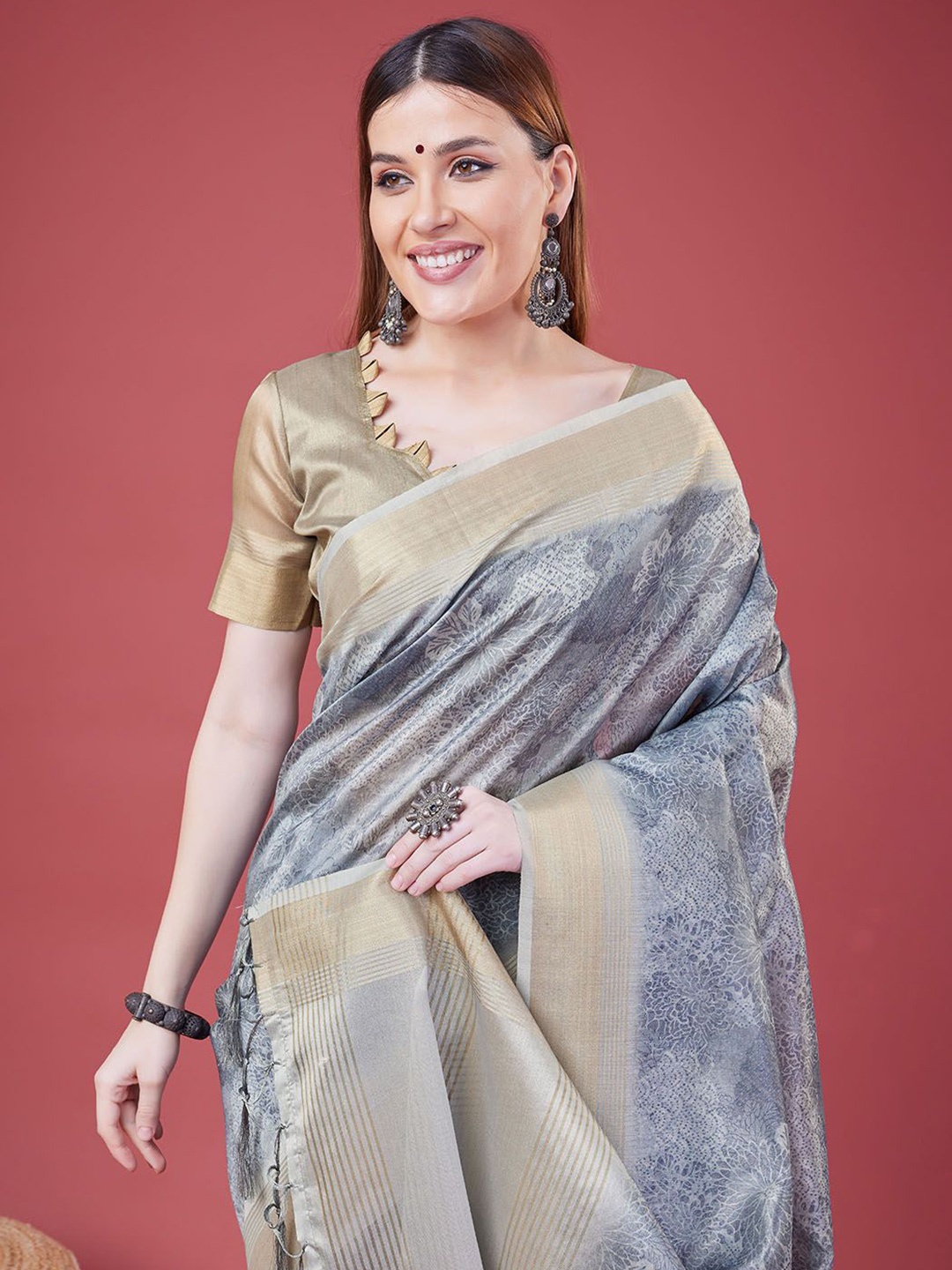 

DOI MOI Ethnic Motifs Zari Silk Blend Banarasi Saree, Grey