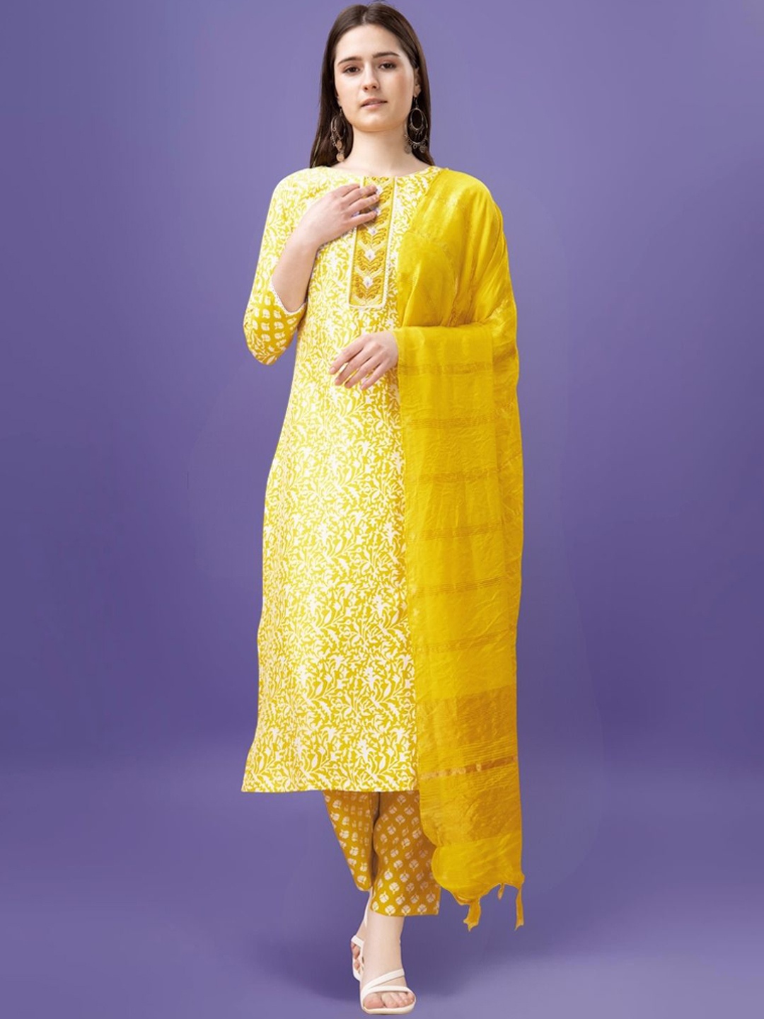 

MAGMINA Floral Printed Straight Sequinned Kurta with Trousers & Dupatta, Yellow