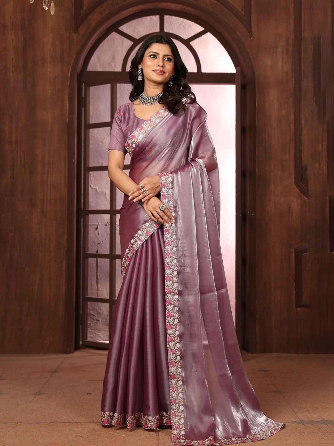 

NIRMAL CREATION Embroidered Maheshwari Saree, Mauve