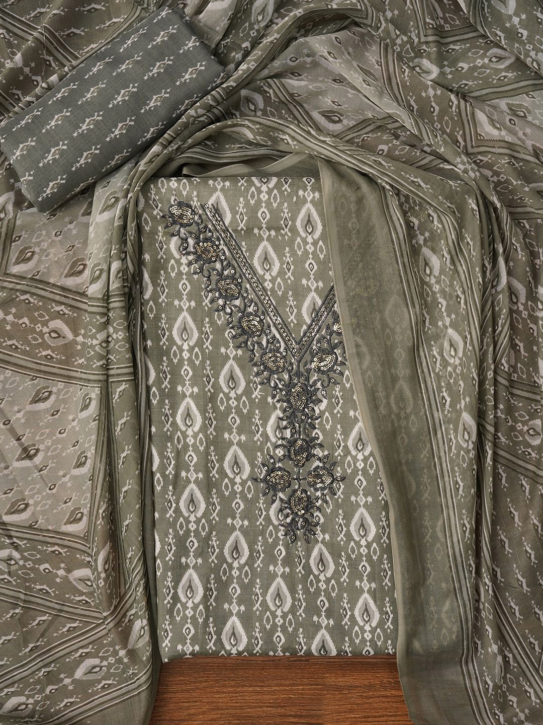 

Jaipur Kurti Unstitched Printed Pure Cotton Dress Material With Dupatta, Grey