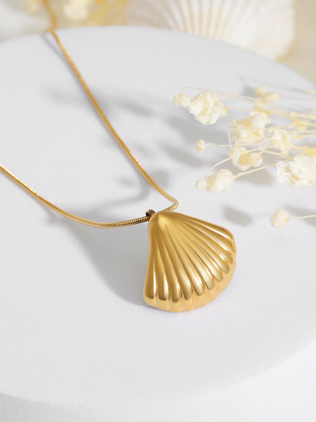 

Rubans Stainless Steel 18KT Gold Plated Tarnish-Free Waterproof Demi-Fine Shell Pendant