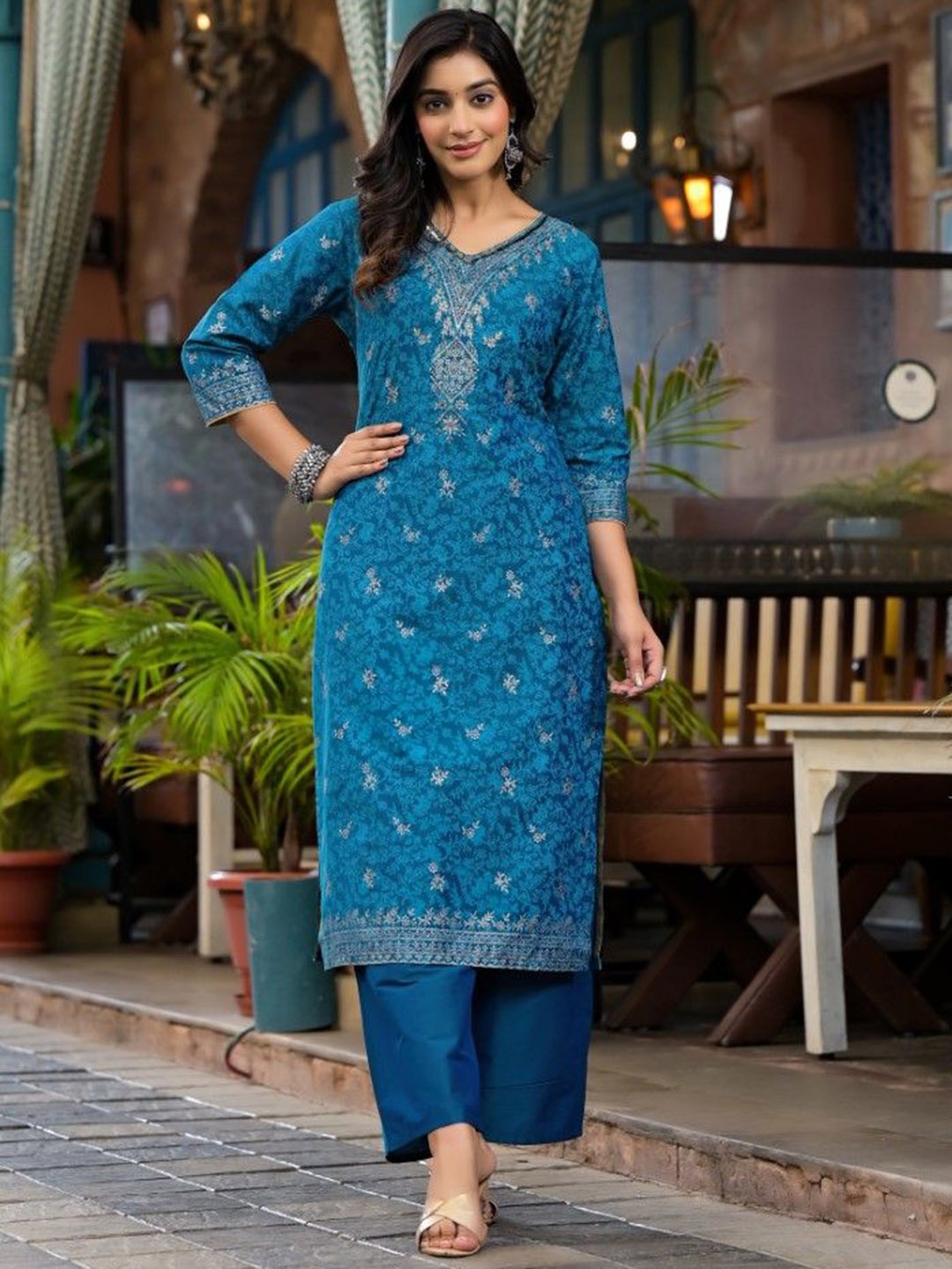 

Juniper Ethnic Motifs Printed Sequinned Straight Kurta With Trousers & Dupatta, Blue
