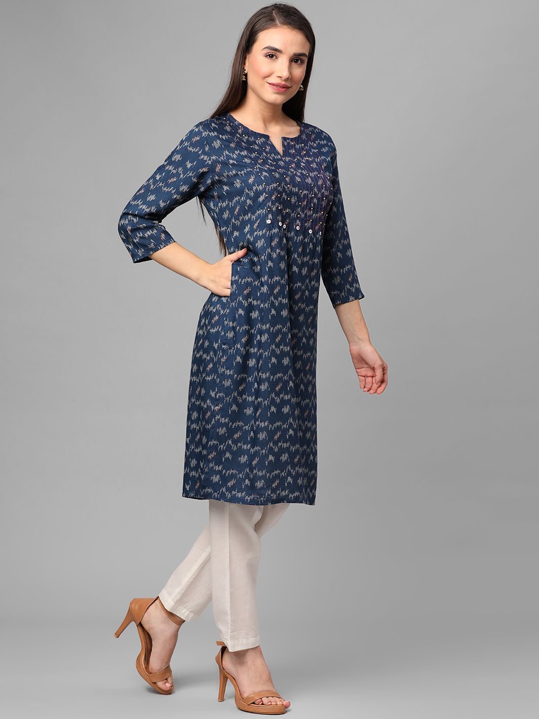 

Shree Abstract Printed Notch Neck Liva Straight Kurta, Blue