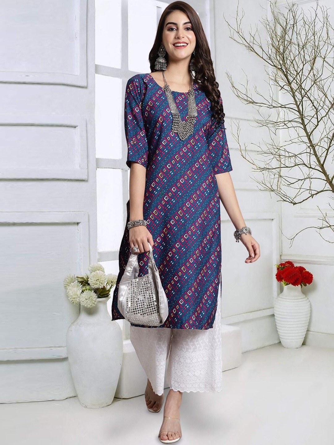 

7Threads Geometric Printed Round Neck Crepe Straight Kurta, Blue