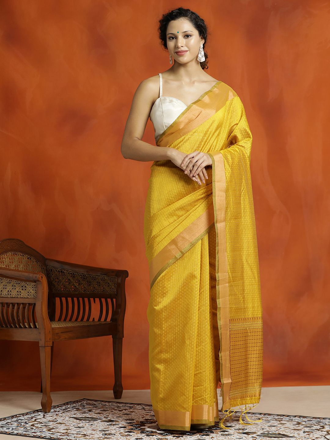 

Jaipur Kurti Zari Woven Design Organza Banarasi Saree, Gold