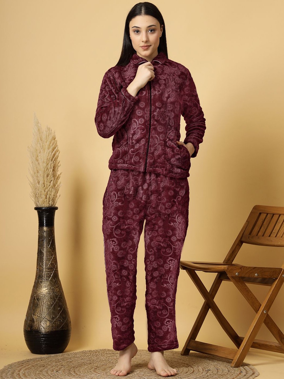 

FABINALIV Floral Embossed Zip Closure Winter Night Suit, Maroon