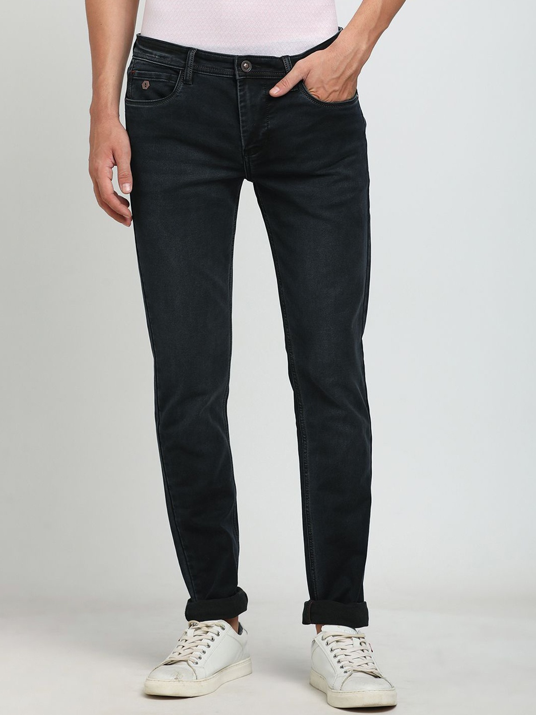

Turtle Men Cotton Narrow Tapered Fit Mid-Rise Stretchable Jeans, Black