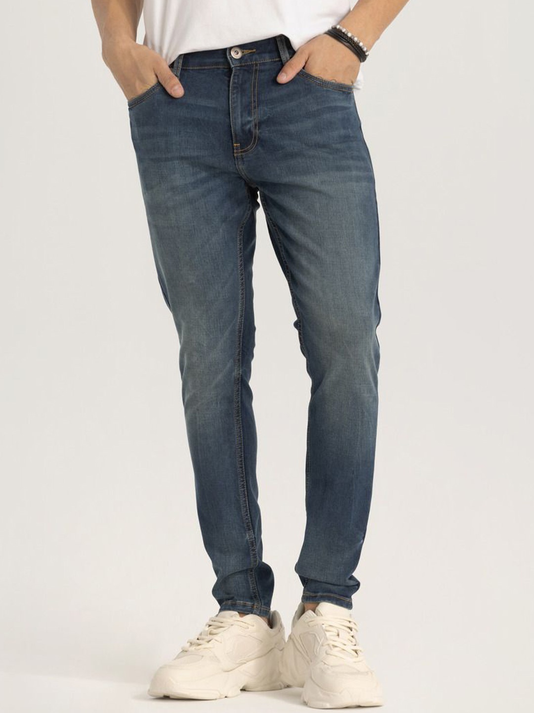 

Snitch Men Narrow Skinny Fit Light Fade Stretchable Jeans, Blue