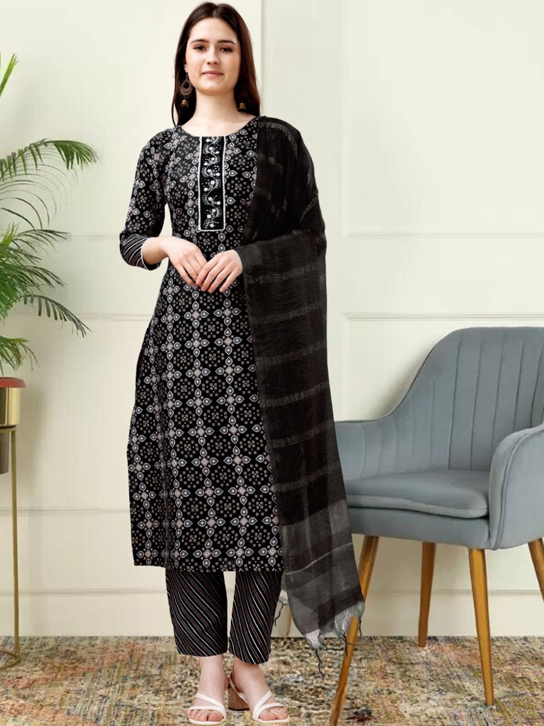 

KAZIA Geometric Printed Thread Work Kurta with Trousers & Dupatta, Black