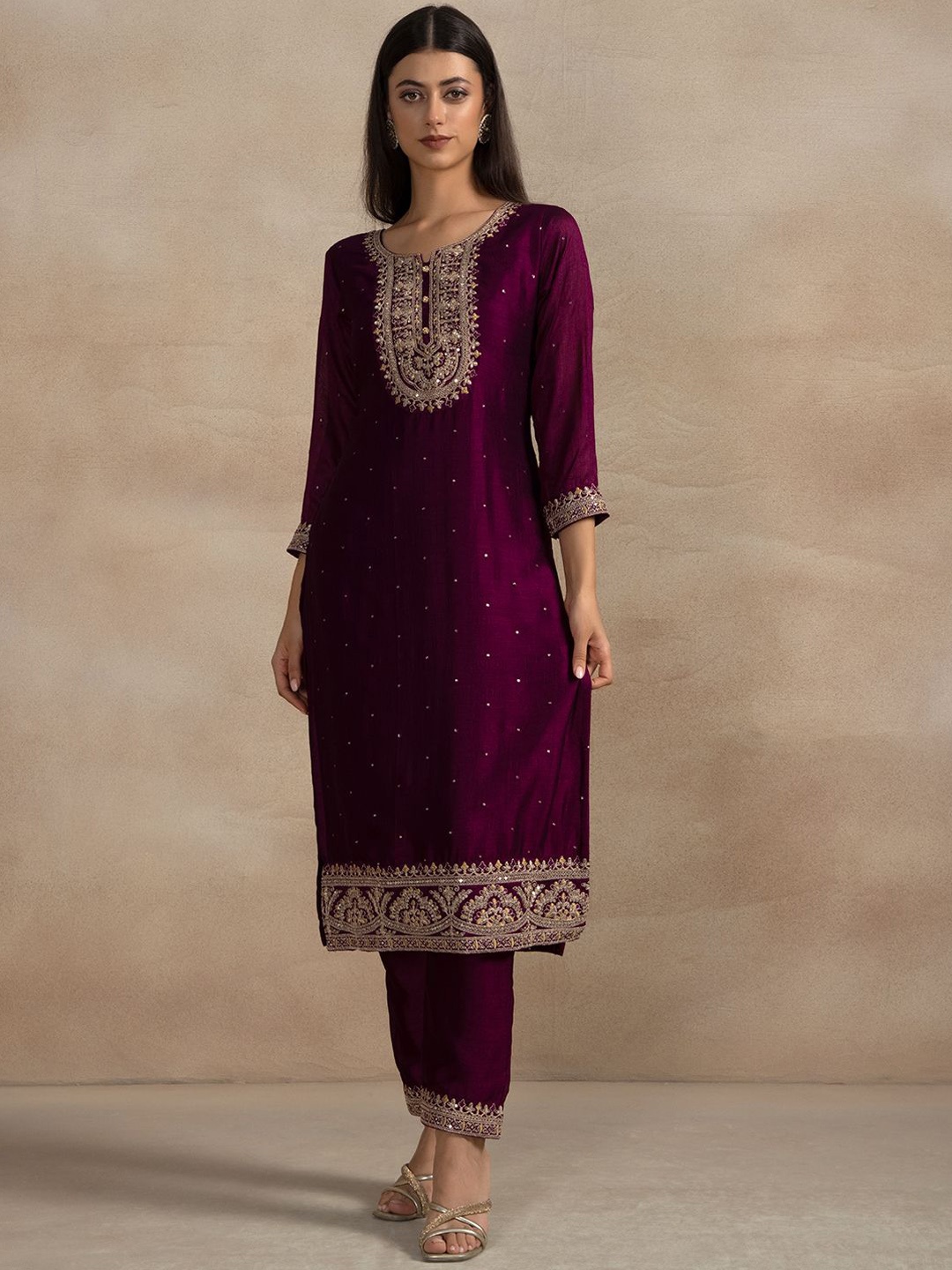 

Rang by Indya Floral Embroidered Zari Straight Kurta with Trousers & Dupatta, Purple