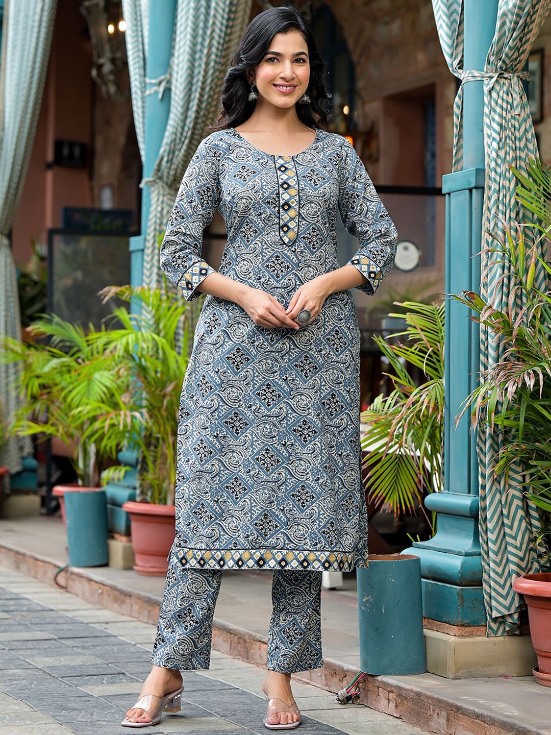 

AKS Ethnic Motifs Printed Regular Pure Cotton Straight Kurta with Trousers, Blue