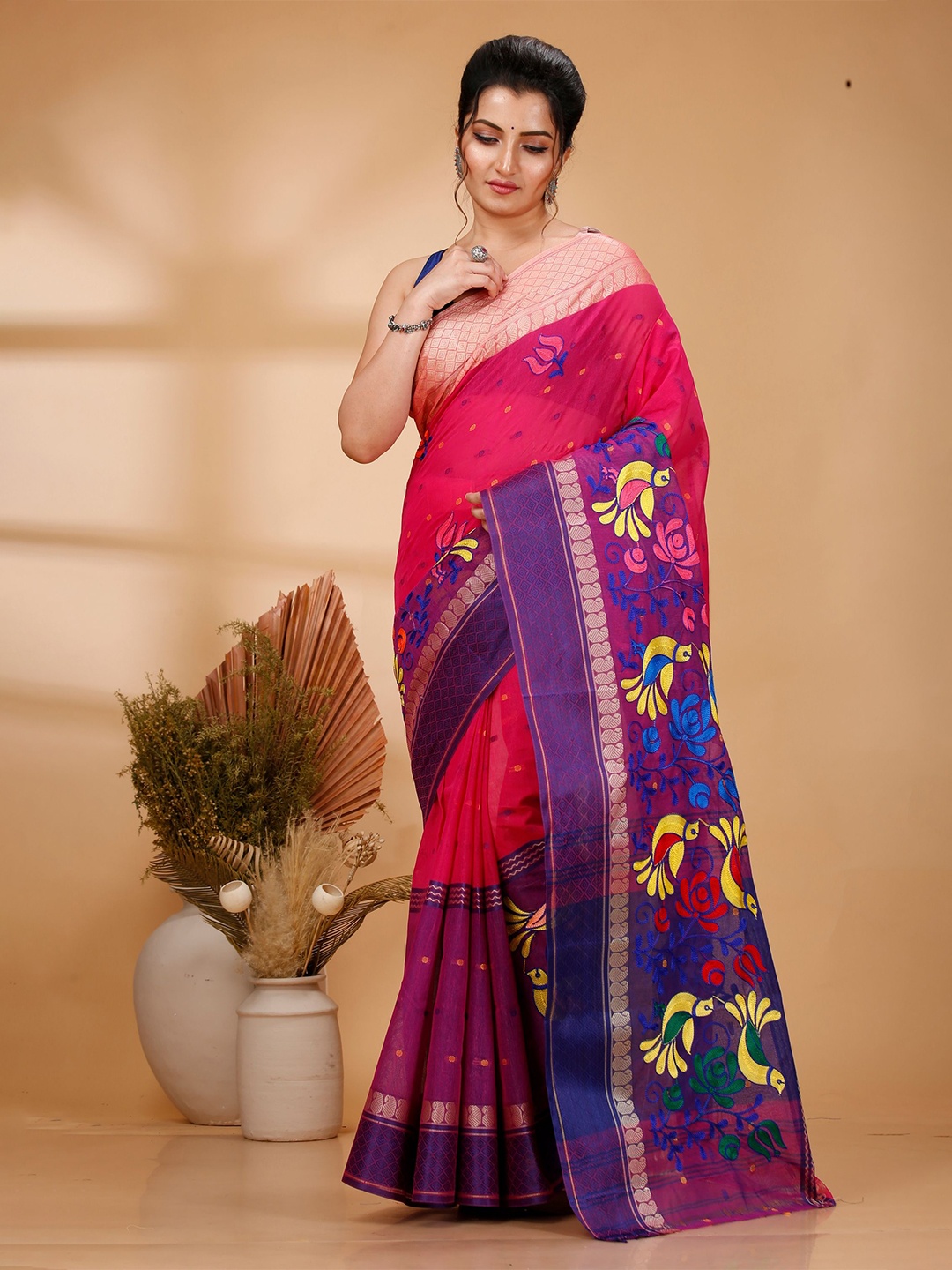 

PuJoy Woven Design Zari Pure Cotton Taant Saree, Pink