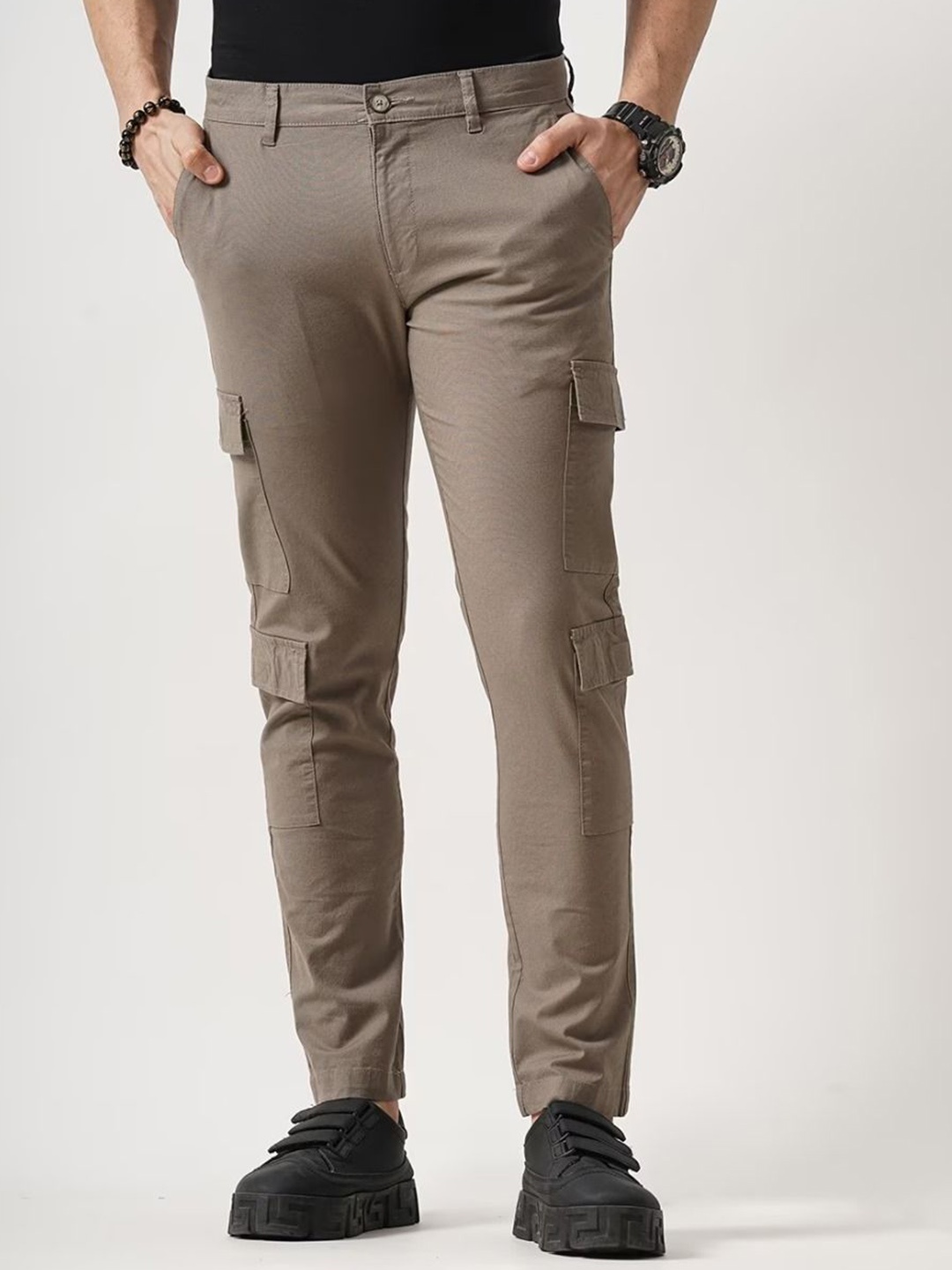 

British Club Men Comfort Slim Fit Low-Rise Cargos Trousers, Grey